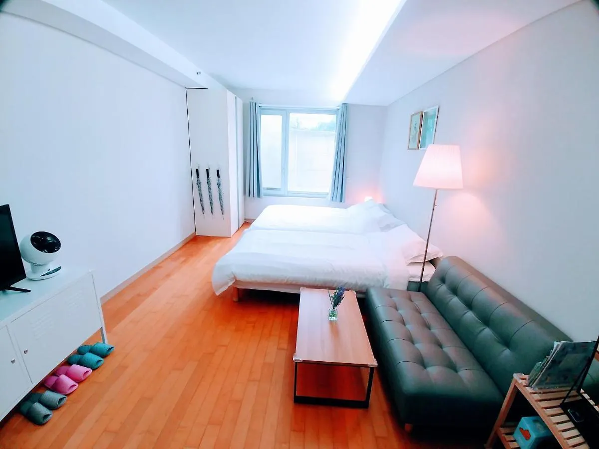 Studio In Central Seoul Apartment